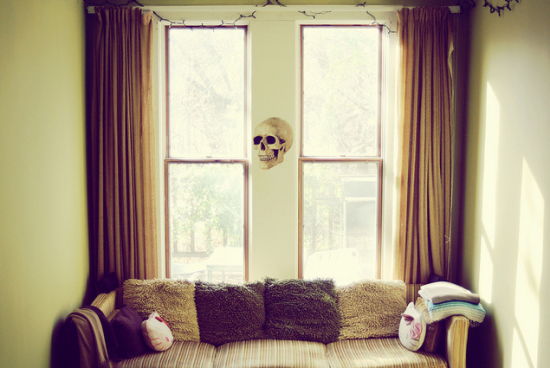 skull couch