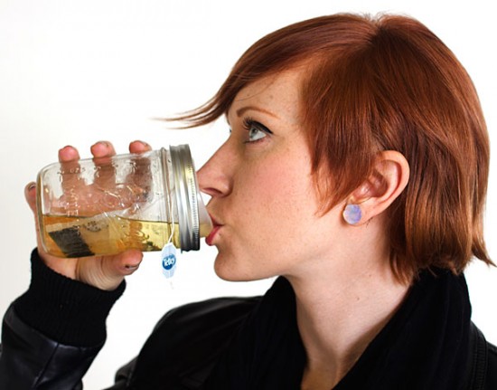 ee15 cuppow mason jar sippin lid inhand