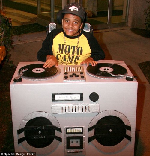 DJ