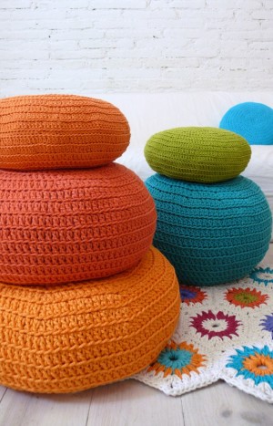 Floor cushions from Etsy seller lacasadecoto