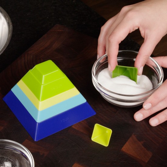 pyramid measuring cups