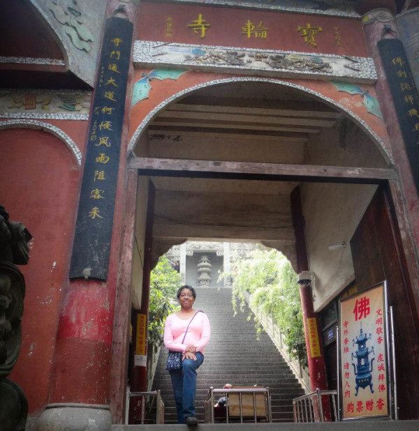 nikki black girl in china-2