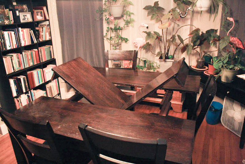 collapsable dining room table