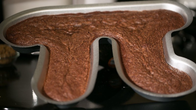 Who says you need to make pie in the Pi dish? Pi Brownie (brownie pi?) is also perfectly acceptable.