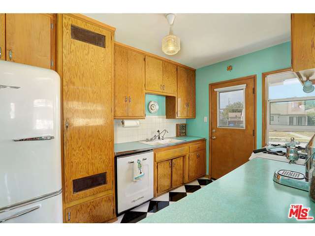 1950s retro kitchen 1