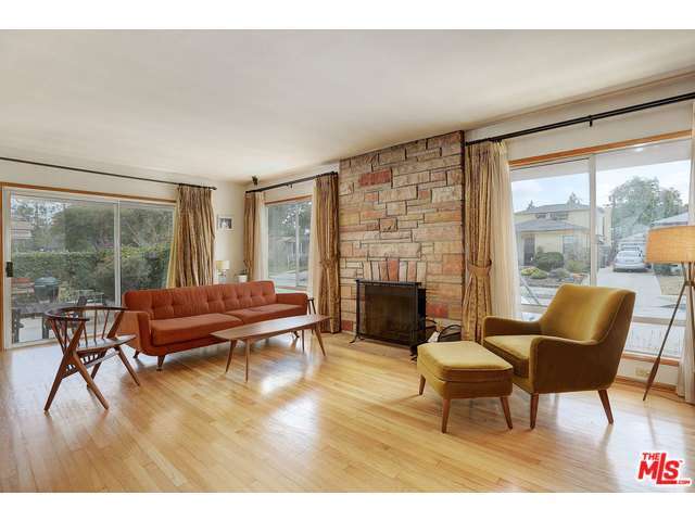 mid century living room 1