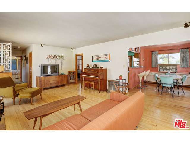 mid century living room 4