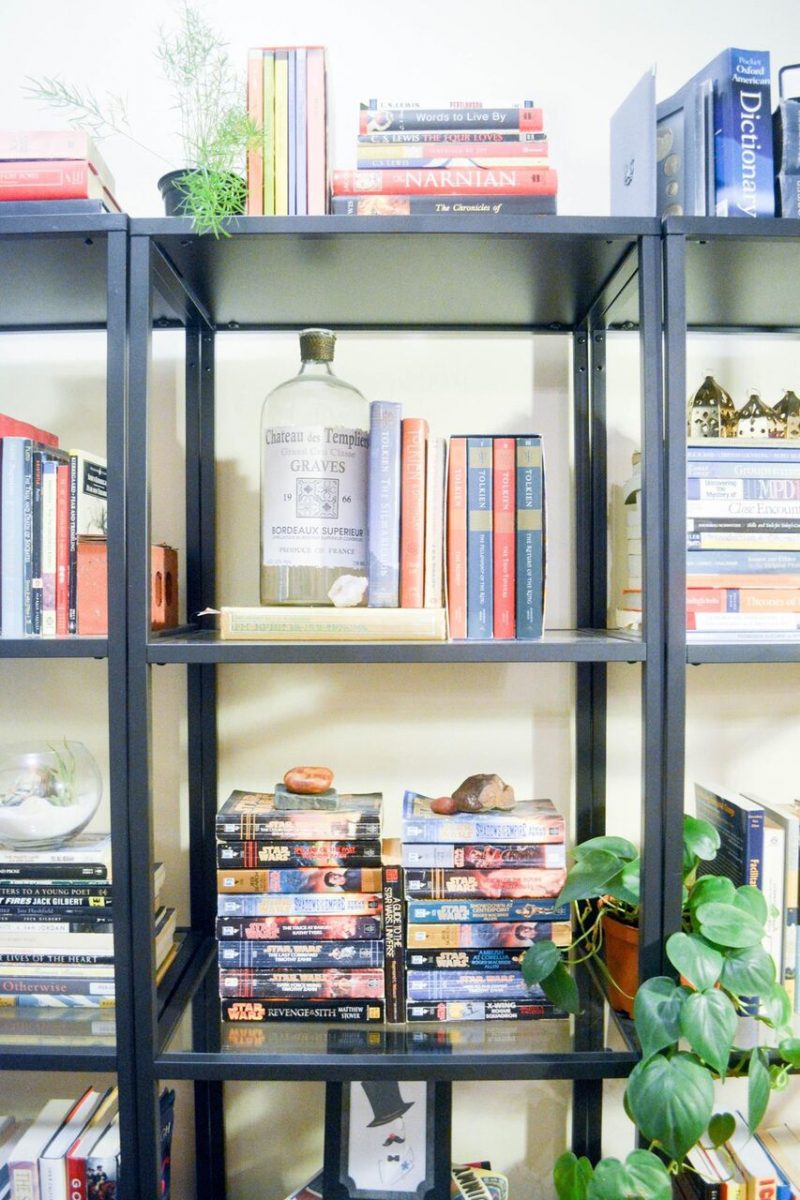 organized-shelves