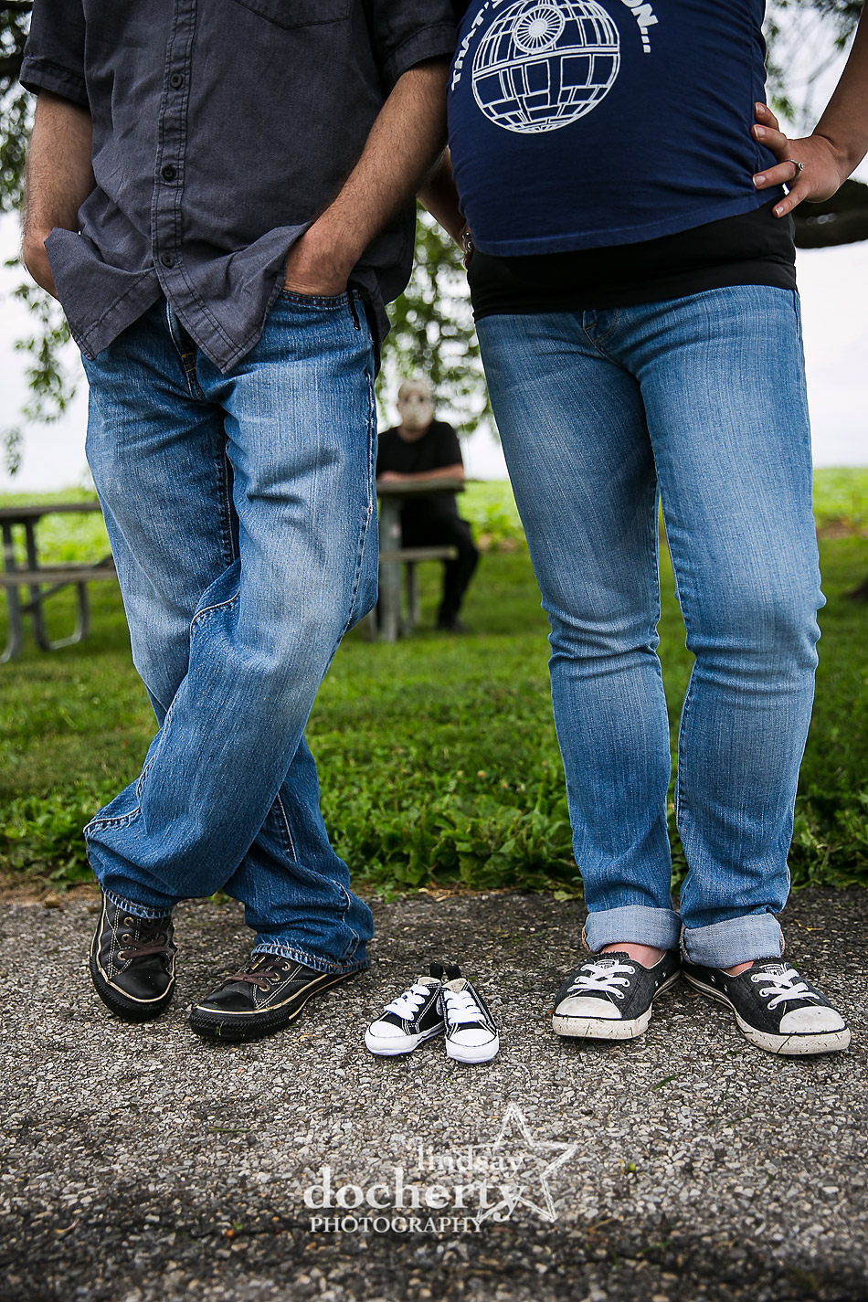 No place to hide at this horror geek maternity shoot guest starring Jason Voorhees