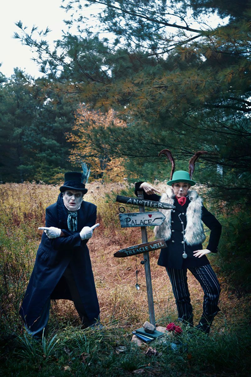 Alice in wonderland wedding ideas