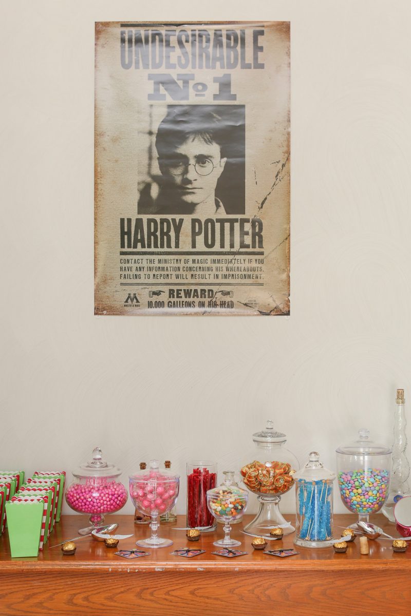 We are STUPEFIED by this Harry Potter birthday party with the most magical cake ever