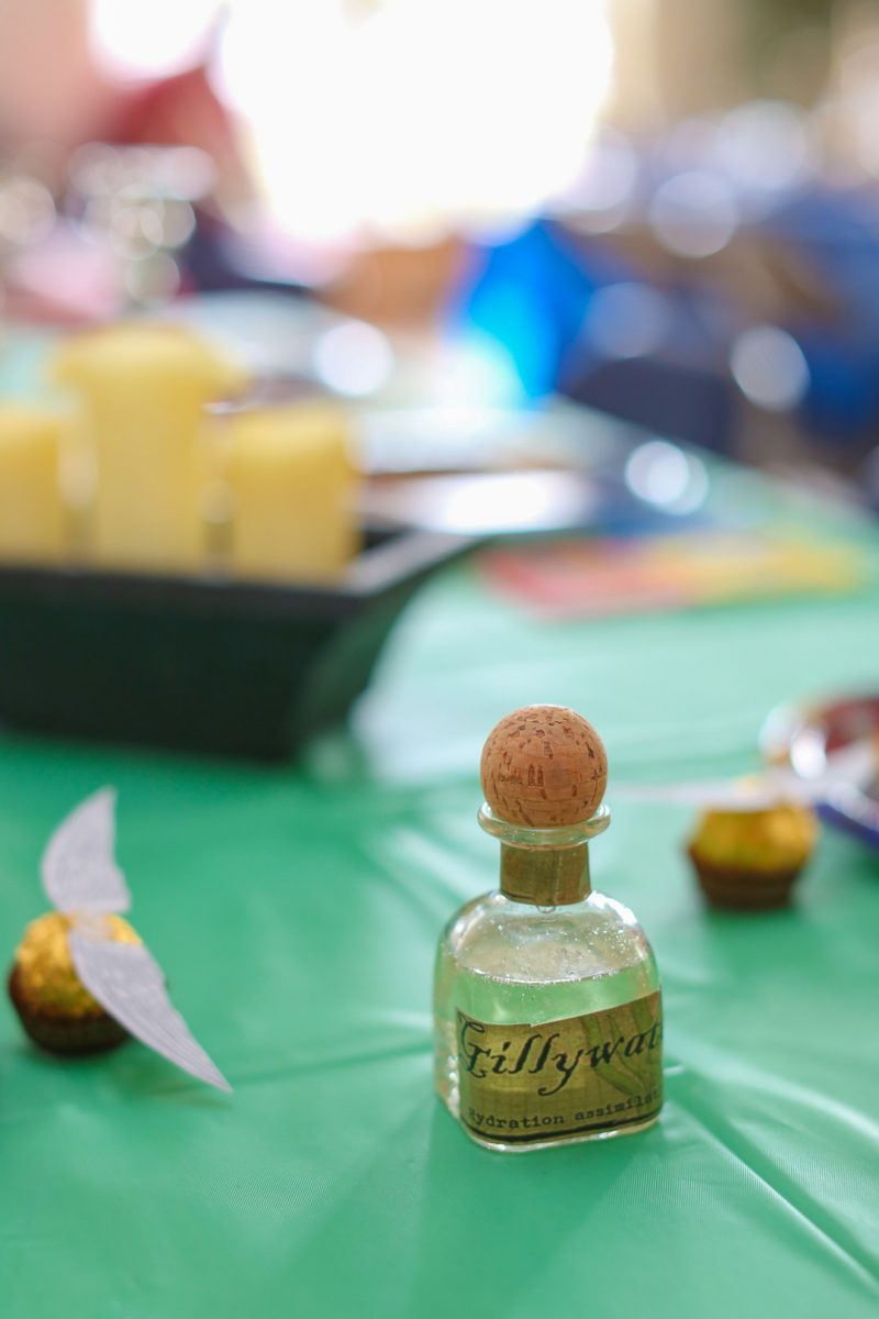 We are STUPEFIED by this Harry Potter birthday party with the most magical cake ever