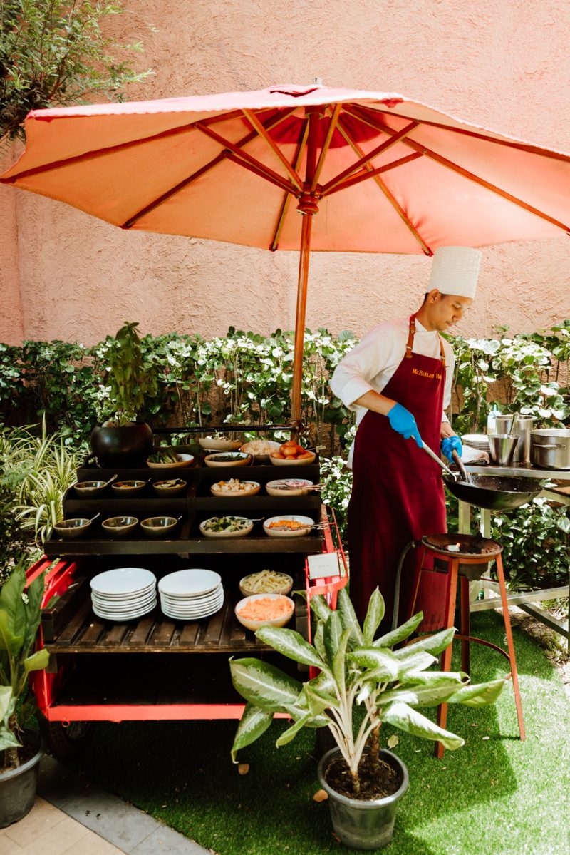 Leech some tropical heat from this super inspiring Thai birthday party