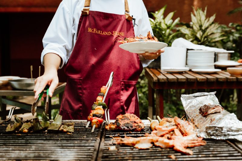 Leech some tropical heat from this super inspiring Thai birthday party