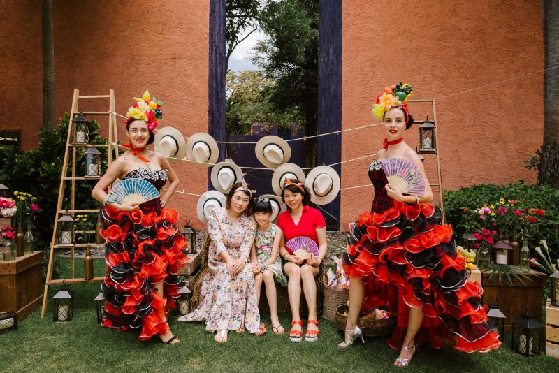 Leech some tropical heat from this super inspiring birthday party in Thailand