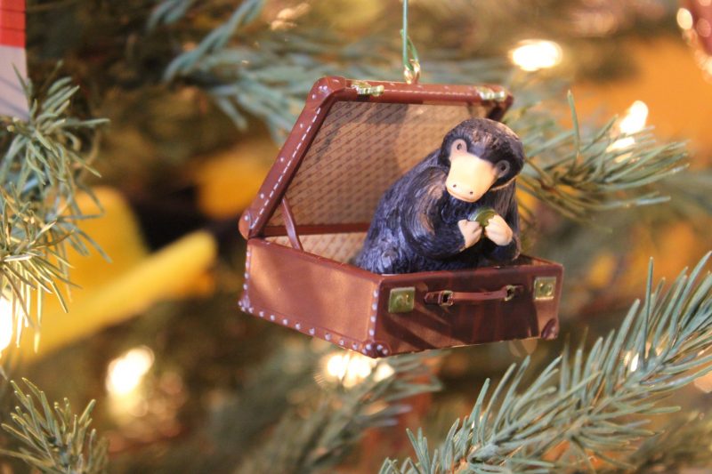 Don your handknit sweaters for this spectacular Hogwarts Christmas decor