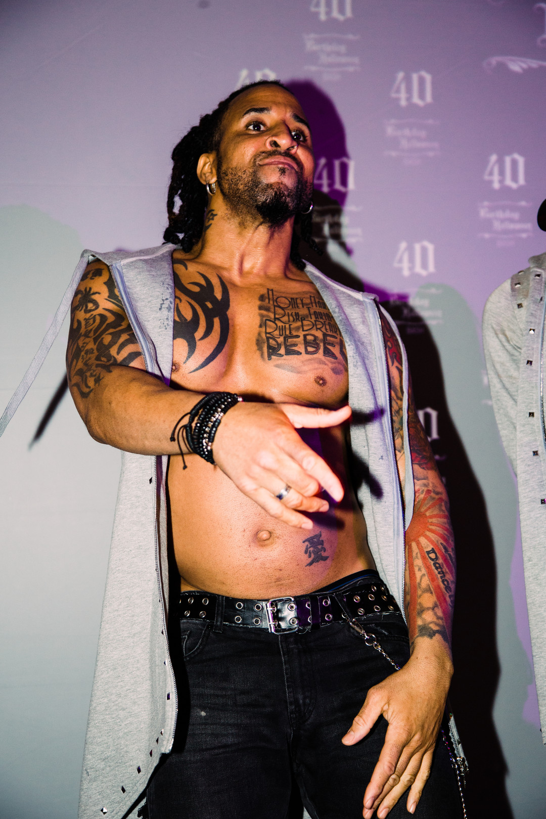 Now THIS is how you do a 40th birthday costume party